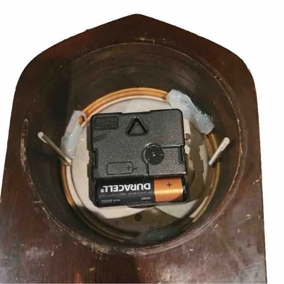 Vintage Wooden Mantle Clock Seth Thomas Clock Co, Battery Operated - Picture 6 of 6